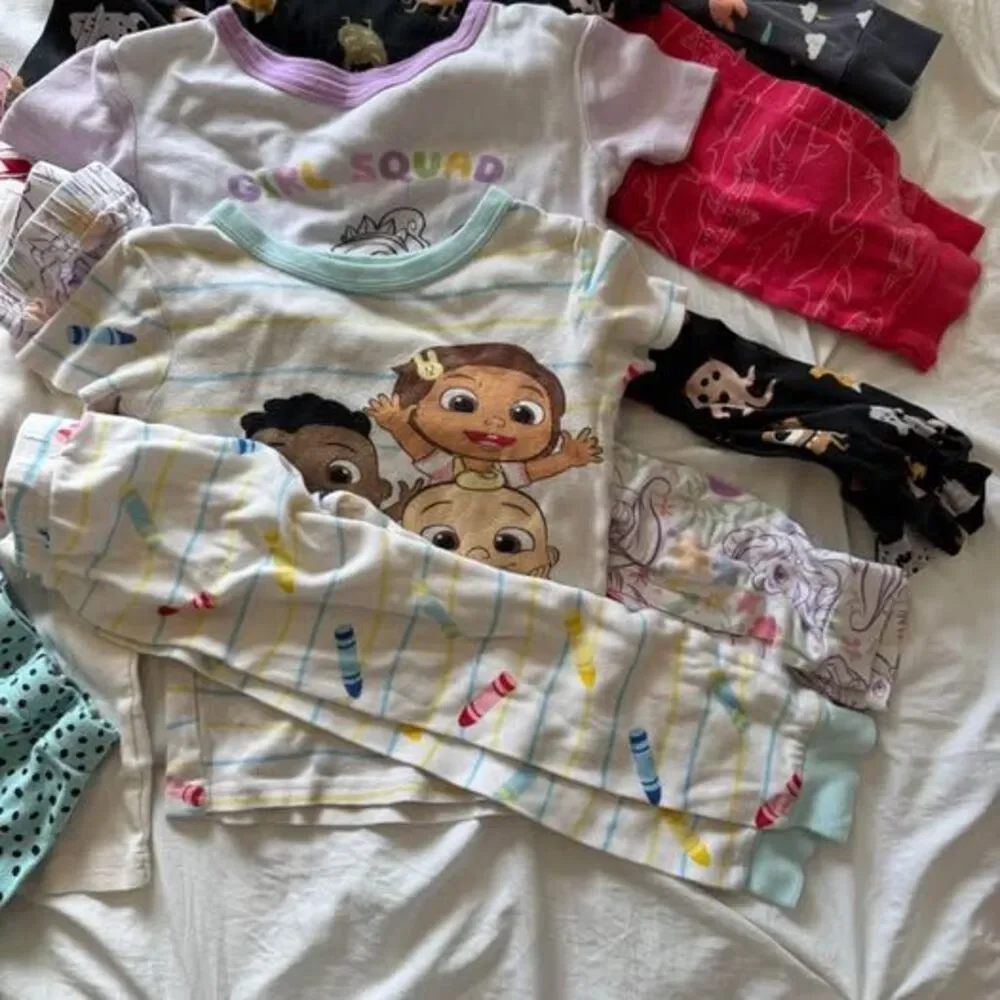 5T pajama bundle - Picture 5 of 6